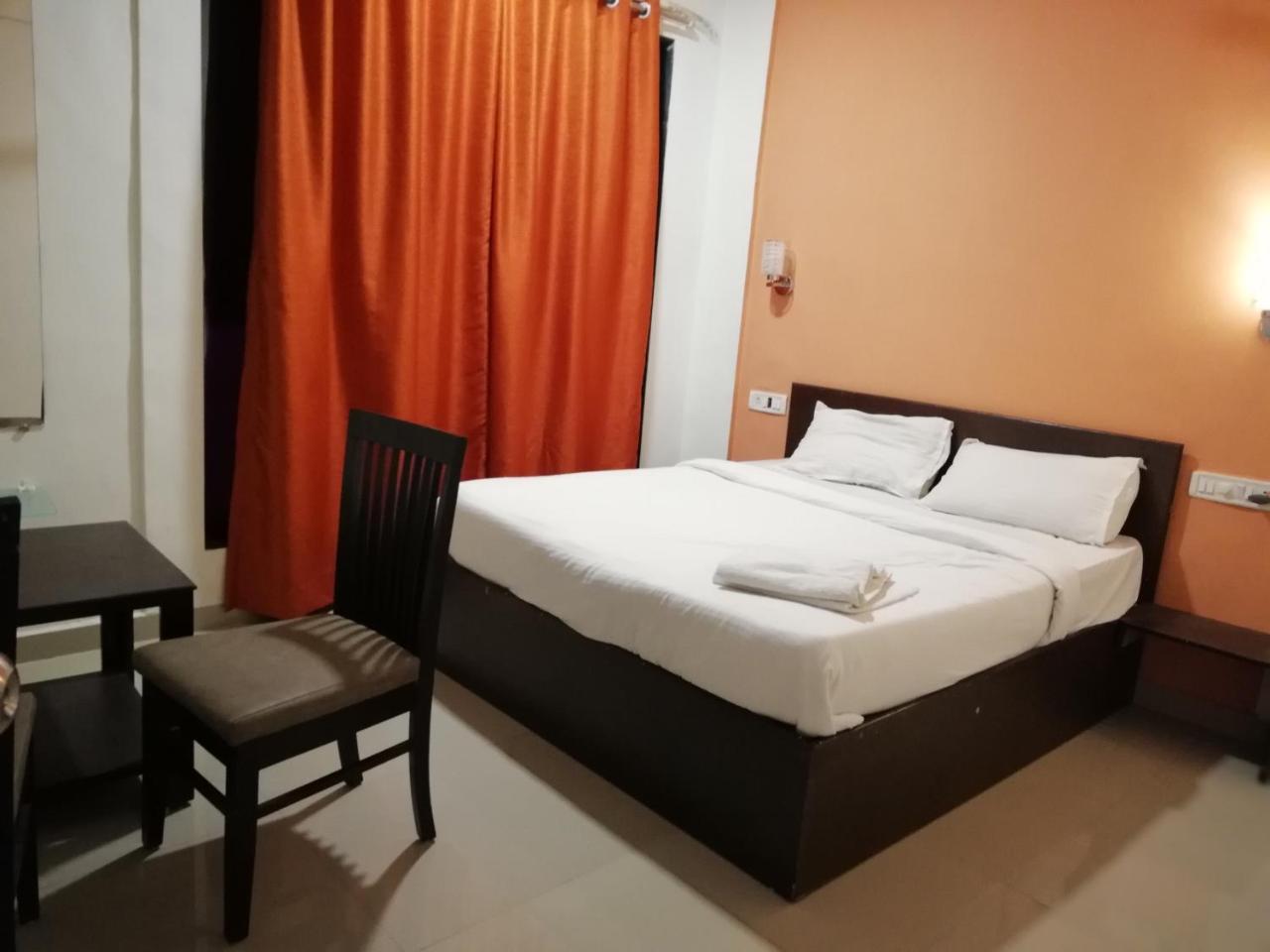Elite Inn Lonavala Dış mekan fotoğraf